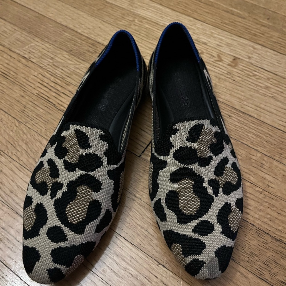 Leopard Print Almond Loafers